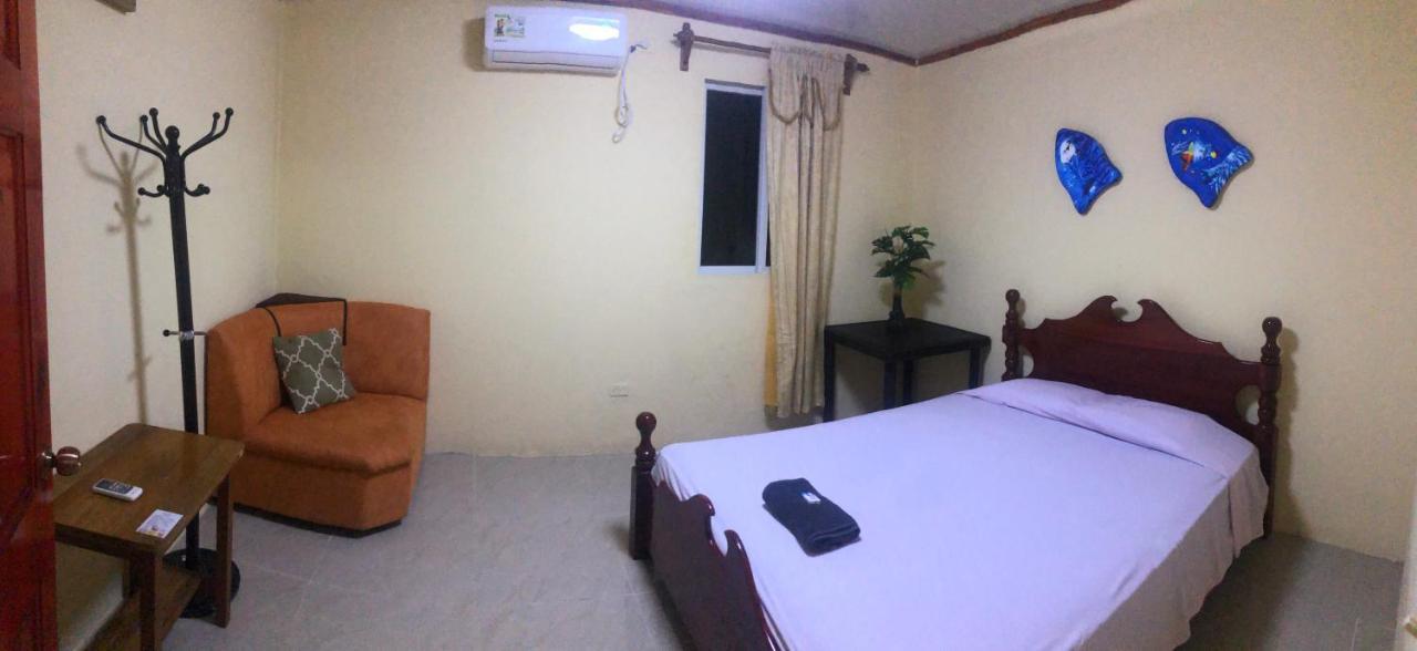 Reff Hotel Bocas del Toro Esterno foto