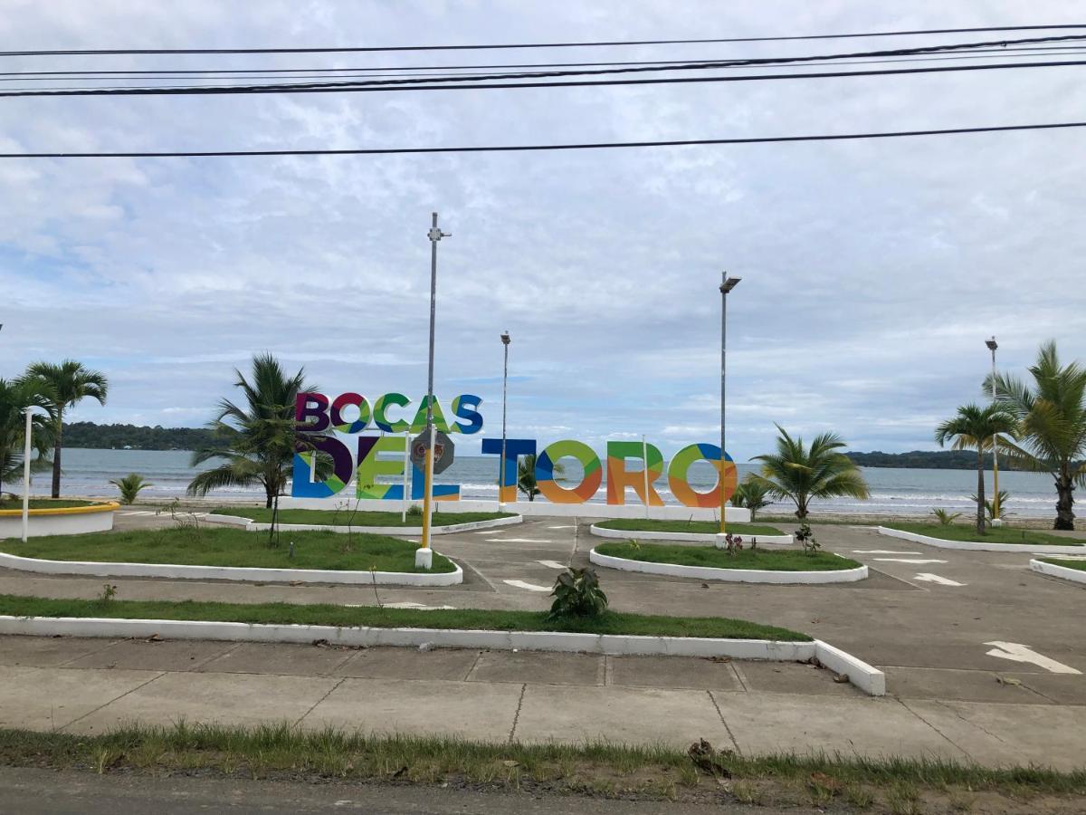 Reff Hotel Bocas del Toro Esterno foto
